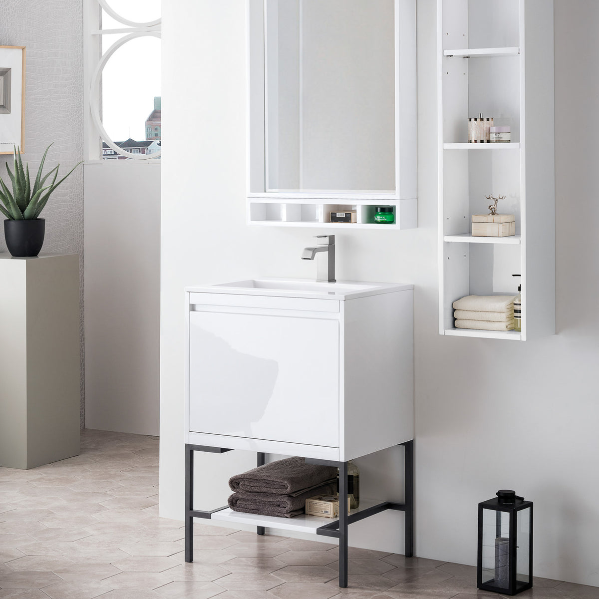 23.6" Mantova Single Bathroom Vanity, Glossy White w/ Matte Black Base