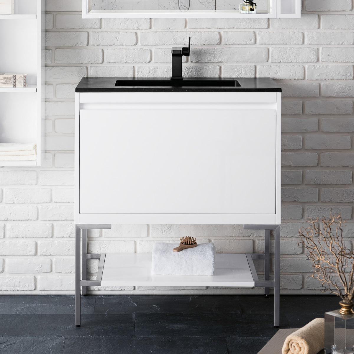 31.5" Mantova Single Bathroom Vanity, Glossy White w/ Brushed Nickel Base