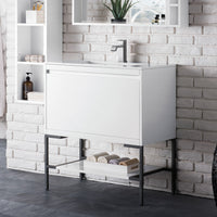 31.5" Mantova Single Bathroom Vanity, Glossy White w/ Matte Black Base